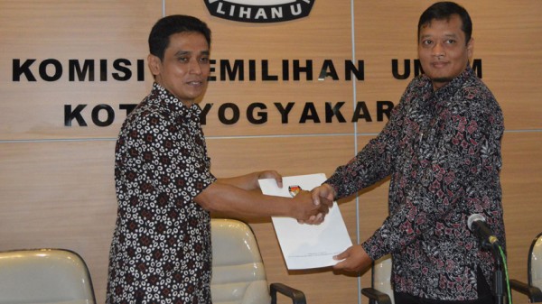 Penandatanganan Nota Kesepahaman IRE dan KPU Kota Yogyakarta